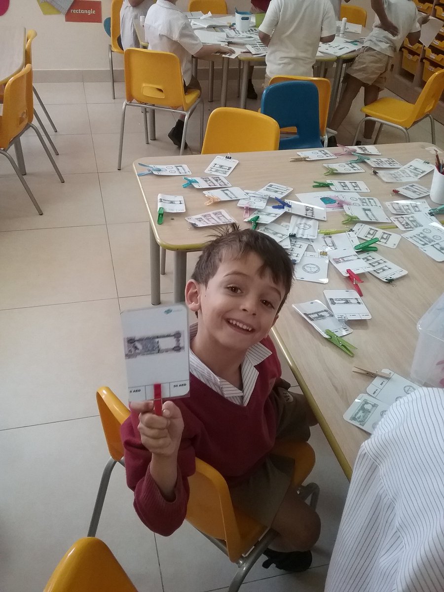 VHPS_Year1's tweet photo. We've been learning the value of coins and notes #VHPSmaths https://t.co/8r0rlYOIke