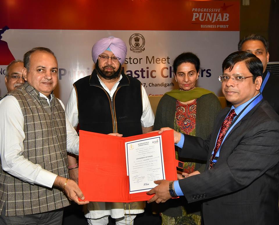 iranasodhi's tweet photo. #Punjab govt signed 50 MoUs for projects worth Rs 1200 crores to boost plastic industry in the state. These would create 6000 jobs for our youths.
#Congress #Congress4Progress #Congress4Development @INCPunjab @capt_amarinder https://t.co/1vwhTF1ESJ