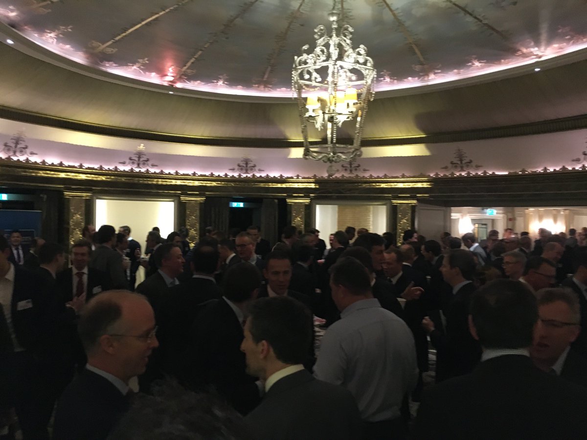 ColliersLIVE's tweet photo. Our UK head economist Walter Boettcher welcomes Roger Bootle at our event in #london today #Bootle2017 https://t.co/DRqkSgIfFk
