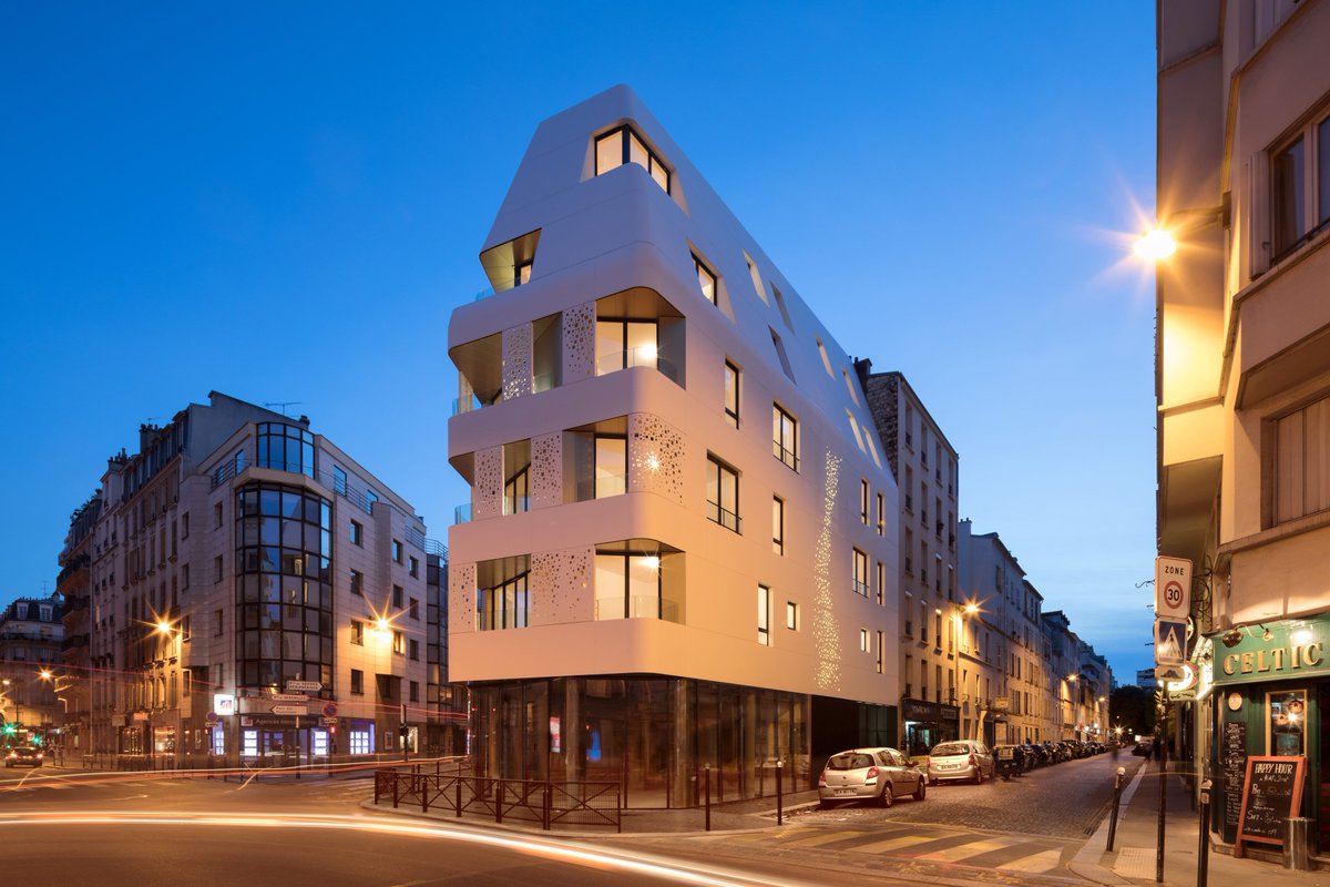 crea_diffusion's tweet image. CHANTIER :Facade Corian AMT Croix Nivert.
LIEU :Paris.
SURFACE : 785 m²
ACHITECTES :Nakache &amp;amp; Orihuela Architectes.
PHOTOGRAPHE :Pierre L’Excellent.