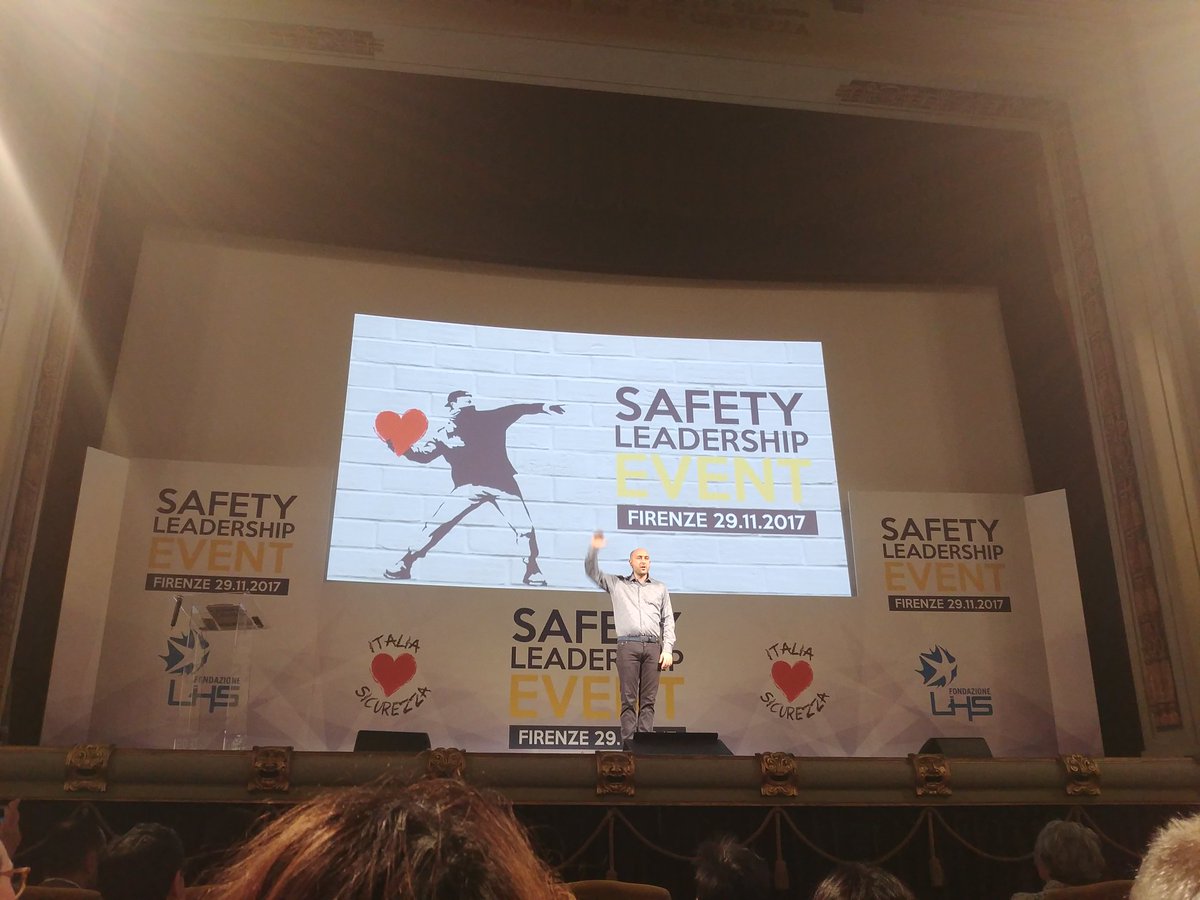 LucaCadario's tweet photo. Safety Leadership Event... È un luogo per connettersi, per parlare, per prendere una dose di energia #SLE17 #SafetyFirst #safety https://t.co/ixC4IZ3nI4