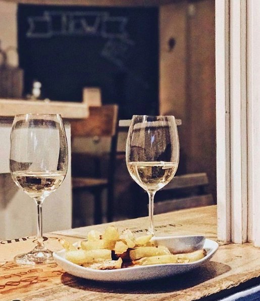viwineapp's tweet photo. ¿Has estado en el @notonlywine de Barcelona? 🍷 Ya tenemos su carta de #vinos en la App! Consúltala 👉🏻 https://t.co/JURc8U4MIR https://t.co/wUZsKg6Gps