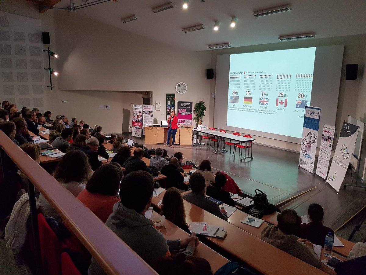 DHV_pro's tweet photo. Amphi comble pour cette journée d'études "Des robots à l'école : Apprendre, Créer, Stimuler" #ESPE_LNF et #DANE_ac_lille  @CARDIELILLE @ReseauEspe @innovationHDF @xavierbertrand @EducationFrance @hautsdefrance https://t.co/iX2yhDUopA