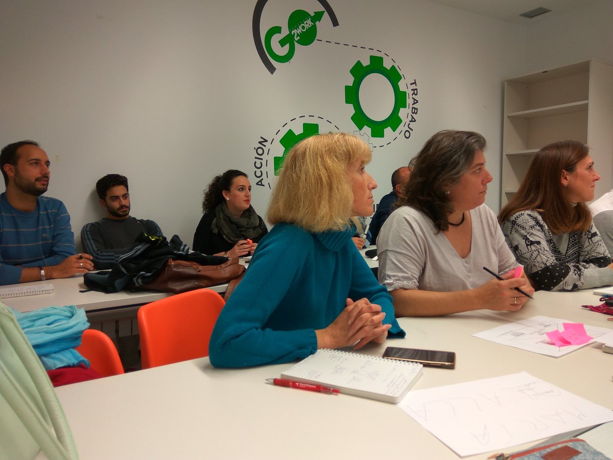 CW_Merida's tweet photo. Buenos días! Ayer nos tocó ser creativos!! Creo que nuestros coworkers pasaron un rato divertido. Gracias @ArjonaPrado por el taller. @CW_Merida @eoi @vvvaliente #SomosEoi #CoworkingMerida https://t.co/qKdlAIyvZ7