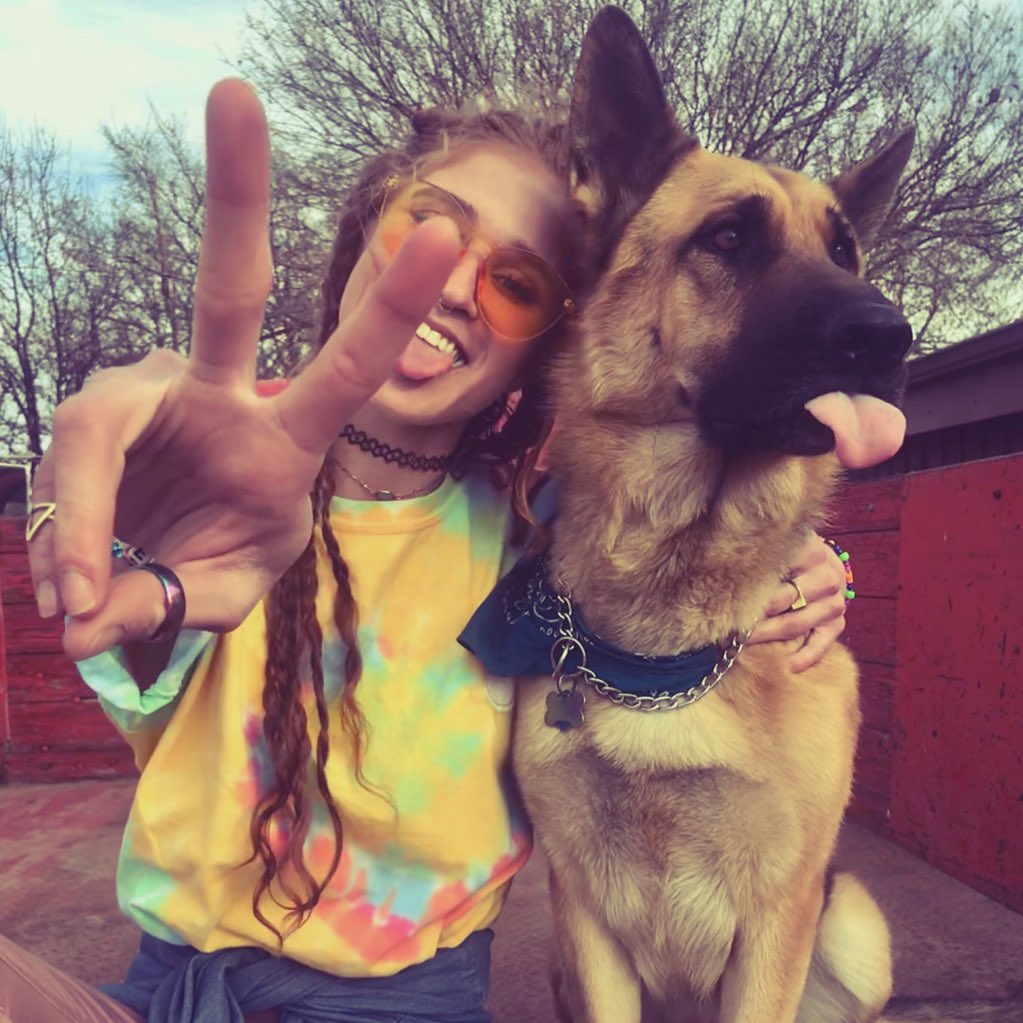 hippiegg0's tweet photo. #NewProfilePic https://t.co/sQVrygKWNn