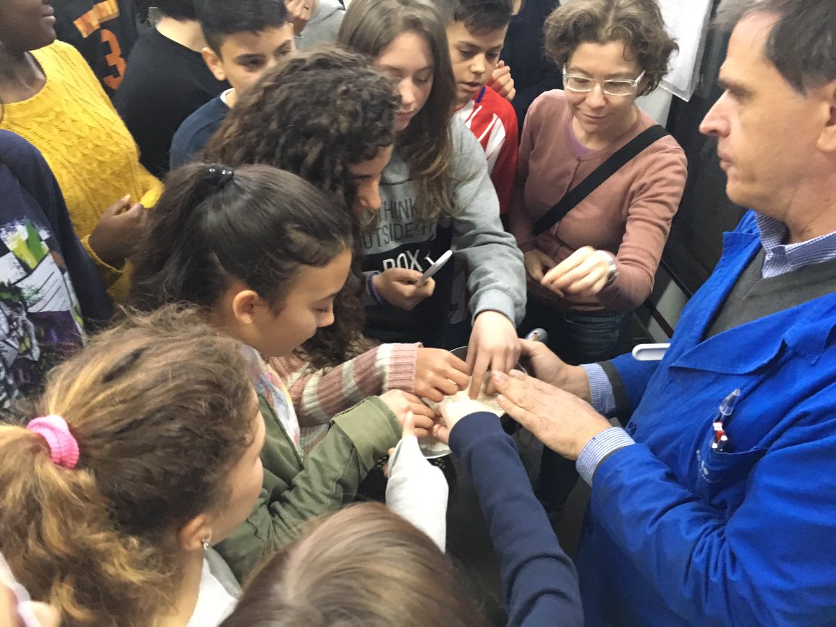 la_cricca's tweet photo. La visita alla produzione in KOH I NOOR parte dalla conoscenza della materia prima plastica #pmiday2017 #pmidayvarese https://t.co/5cZefX8TCE
