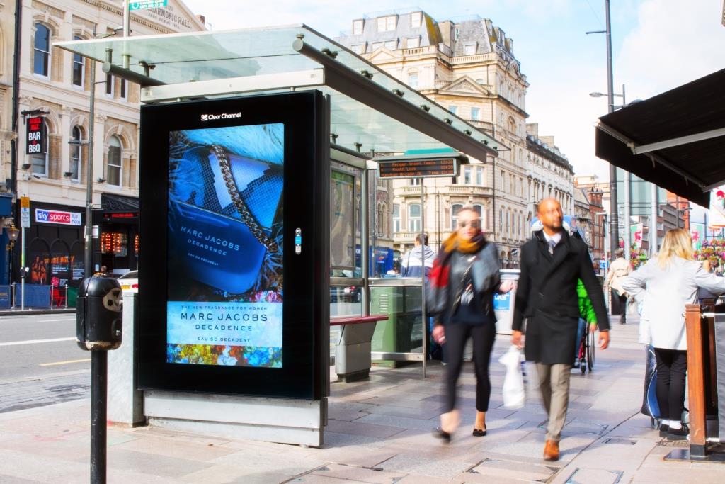 Lord_Sugar's tweet photo. My company @Amscreen have today announced their partnership with @Romag_UK who are UK specialists in bespoke glass manufacture and will be providing #Amscreen with their specialist glass for their next-generation outdoor digital displays #madeintheuk https://t.co/BWX8LZf3yw https://t.co/vUlCqYekP0