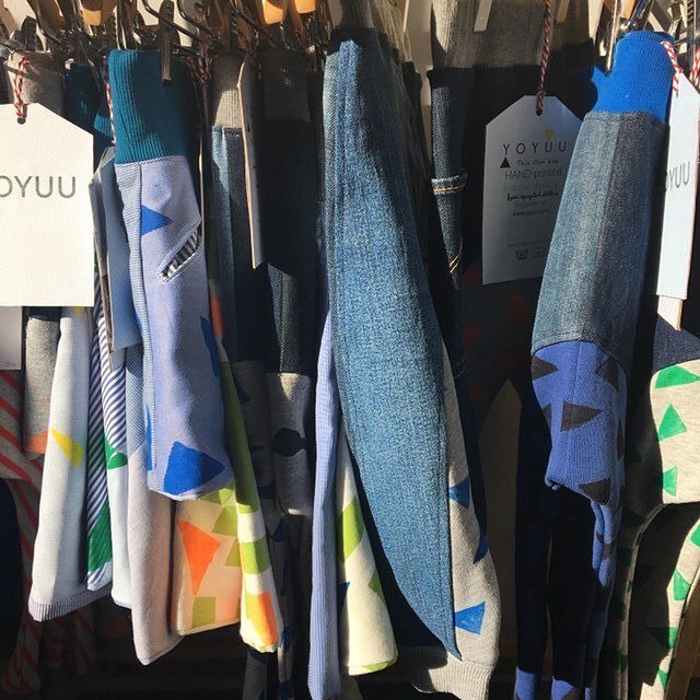 ka_boomshop's tweet photo. Who? Me? You? No, @yoyuu.kids that’s who! Yup, the lovely Hannah will be in the house on Friday with her one-of-a-kind recycled denim garments. Come and shop & chat! It’s gonna be fun! .
.
.
#denimforkids #upcycleddenim #coolkidswear #xmaspopup #shope17 … https://t.co/iLcDKJT153 https://t.co/yyiyzOzJCE