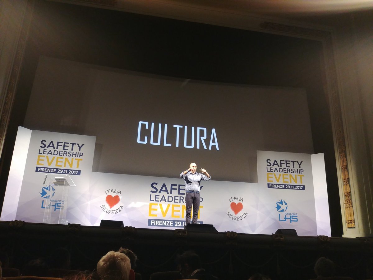 LucaCadario's tweet photo. Oggi ci saranno 3 #morti sul lavoro, 9 morti in incidenti stradali... Chi è l'assassino? La #Cultura. #SLE17 #SafetyFirst #safety https://t.co/8y22hvGTJp