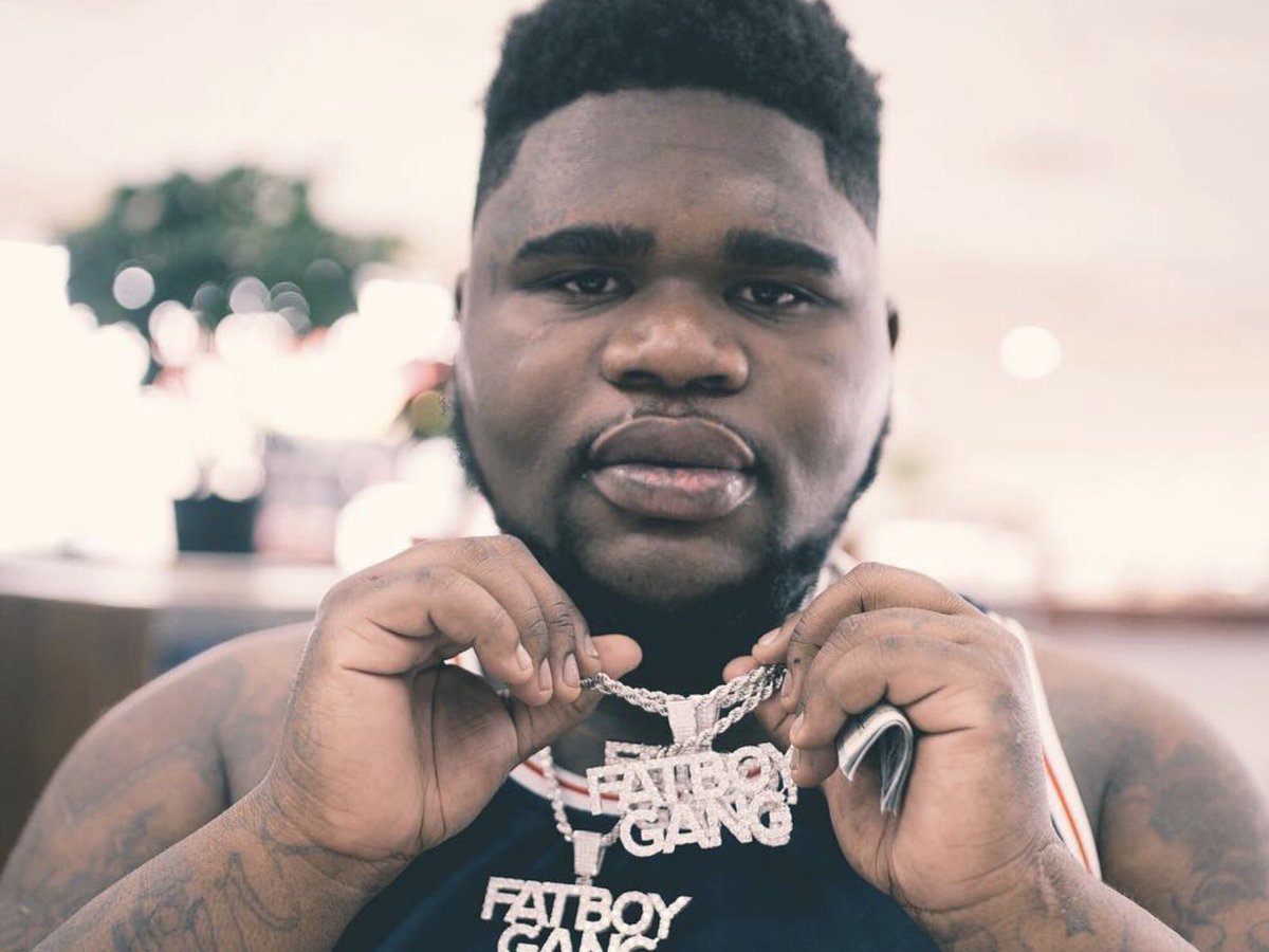1DJFirstClass's tweet photo. That moment when you realize Terio grew up to be @Fatboy_sse in less than 4 years 😂😭 https://t.co/c4Zir2T1Gp