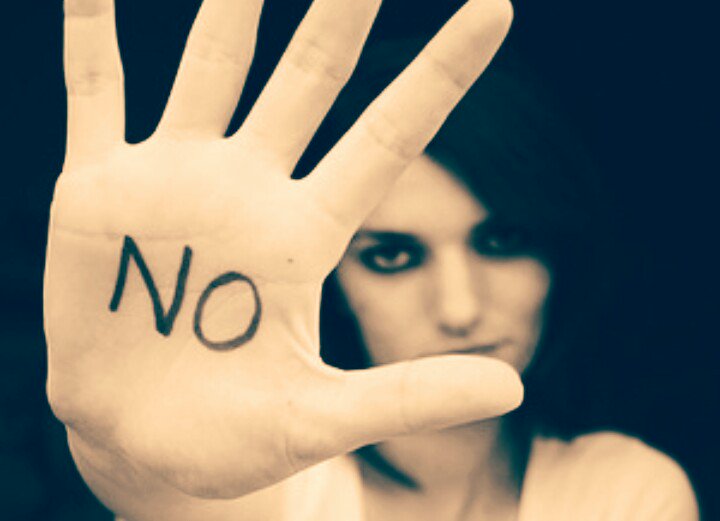 StayWoman's tweet photo. #stasera ore 21.30 su https://t.co/9EEYsyWHmB @StayWoman parla con Alba Bonetti di @amnestyitalia su #violenzacontroledonne
#29novembre #donne @RadioNoiMusica https://t.co/2wMWOnJ8FI