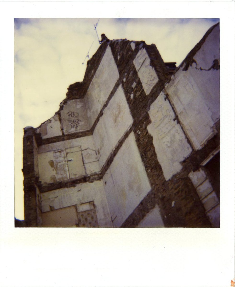 jumpinfred's tweet photo. Polaroid of the day
#polaroidoriginals #polaroid https://t.co/8aTajWhog0