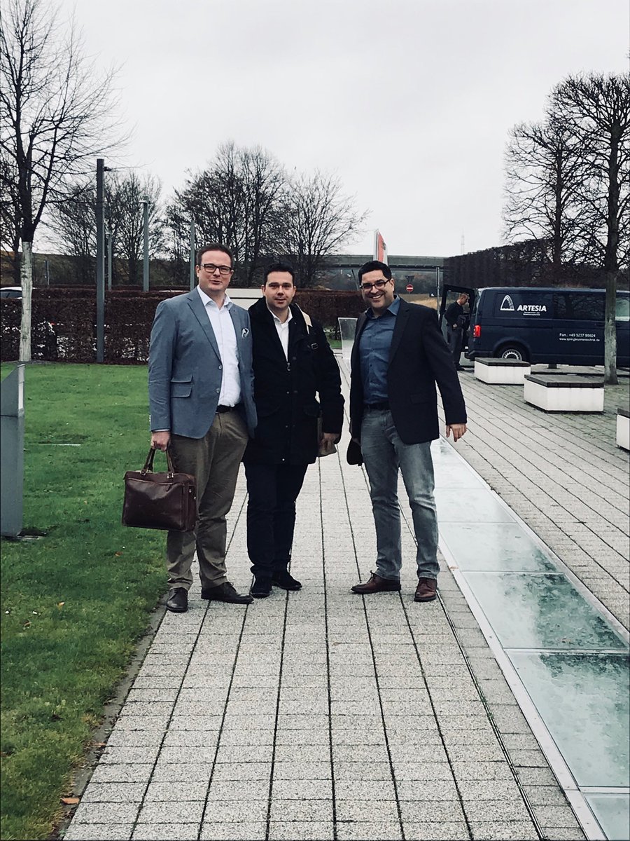 lisa_kreilinger's tweet image. Die Adobe Crew aufm weg zur SAP #sapadobe