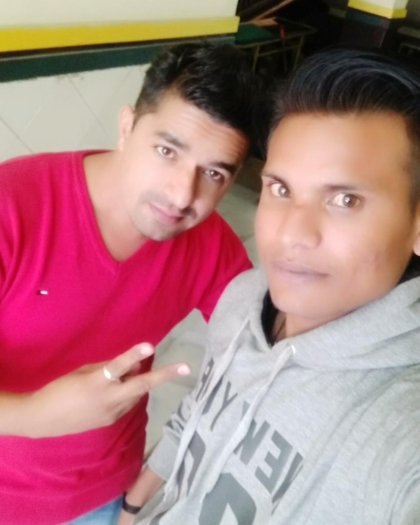 PrinceS41700567's tweet photo. Me and haryanvi singer Ranvir Kundu kaise ho aap sab comment m baatyo https://t.co/Q0acmAQZUR