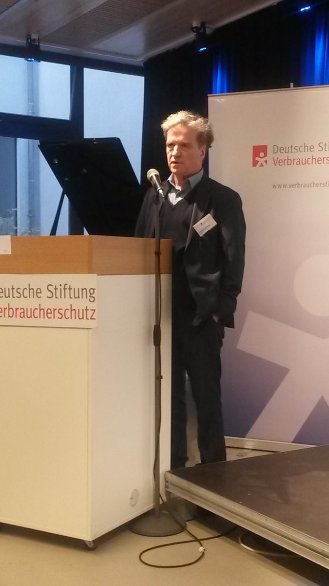 mwebermoritz's tweet photo. Berliner Integrationsbeauftragter Andreas Germershausen berichtet von Best practice: 200 Integrationslotsen helfen #Geflüchteten in allen Berliner Bezirken u.a. beim Gang zu Ämtern #DSVdialog https://t.co/zCMTO8UG2M