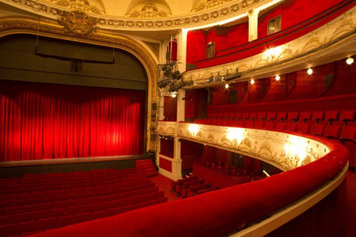 TheatresFR's tweet photo. Spécial fêtes de fin d’année : sélection #Théâtre #Paris pour les petits et les grands 
➡https://t.co/5NpSQsPFlv https://t.co/yhWawQ3we5