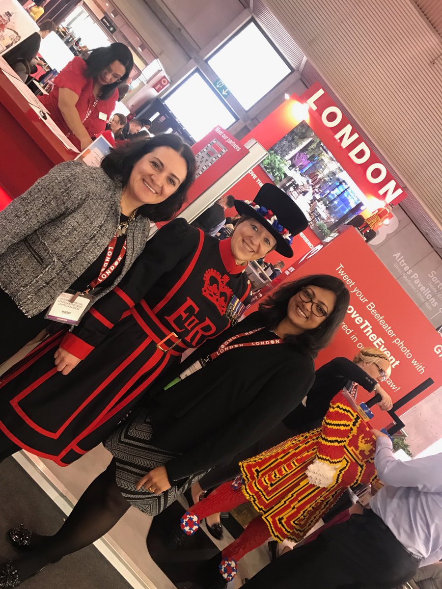 Visit <a href="/London_CVB/">London Convention Bureau</a> #ibtmworld2017 stand G10 Tweet your photo with <a href="/ladyyeoman/">Moira Cameron</a> to enter our prize draw #lovetheevent
