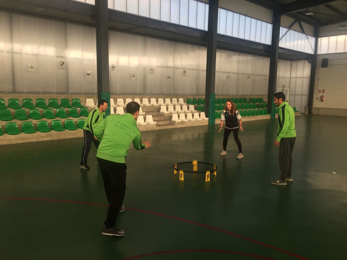 Buena mañana de formación de <a href="/EFhbstorrejon/">EFhbst</a> en el deporte alternativo de ROUNDNET. ¡¡Nos ha encantado!! <a href="/HBSTORREJON/">Humanitas Torrejón</a>  <a href="/RoundnetMadrid/">RoundnetMadrid</a> <a href="/RoundnetSpain/">RoundnetSpain</a>

<a href="/QuiqueEFHBST/">Quique E.F. HBST</a> <a href="/Raul_EF_HBST/">Raúl Sánchez</a> <a href="/sarasalcedohbst/">Sarasalcedohbst</a> <a href="/PilarHumanitas/">Pilar. Ef. Hbst</a>