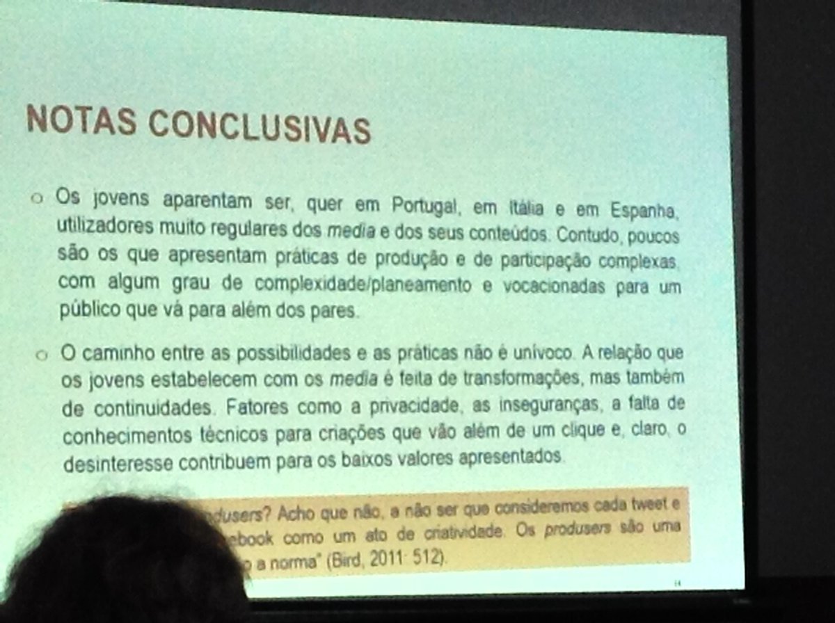 blaucloud's tweet photo. #literaciamediatica  em foco no âmbito do projecto @Trans_Literacy  Os adolescentes portugueses serão mesmo #produsers? #transliteracia #sopcom2017 https://t.co/hHDRmWJ3vh