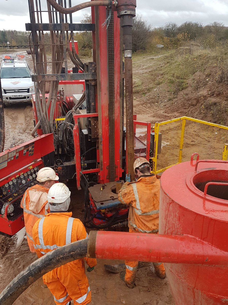 Hughes_Drilling's tweet photo. RC drilling &amp; sampling using Sonic SDC550 - 1 rig for CF auger/RC/sonic core #sonic #environmentalDrilling @Sonic_Drilling #mineralExploration https://t.co/9EHanHv9ce