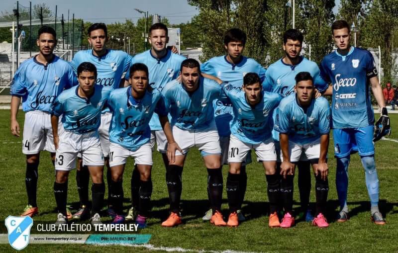 تويتر 太田 蓮 على تويتر Kick Futbol Lifeではアルゼンチンサッカーリーグに挑戦したいと思っているプロテスト生を募集しています ヨーロッパのスカウトが数多く訪れる アルゼンチンリーグ アルゼンチン全チームの中から選手の能力に合ったチームを