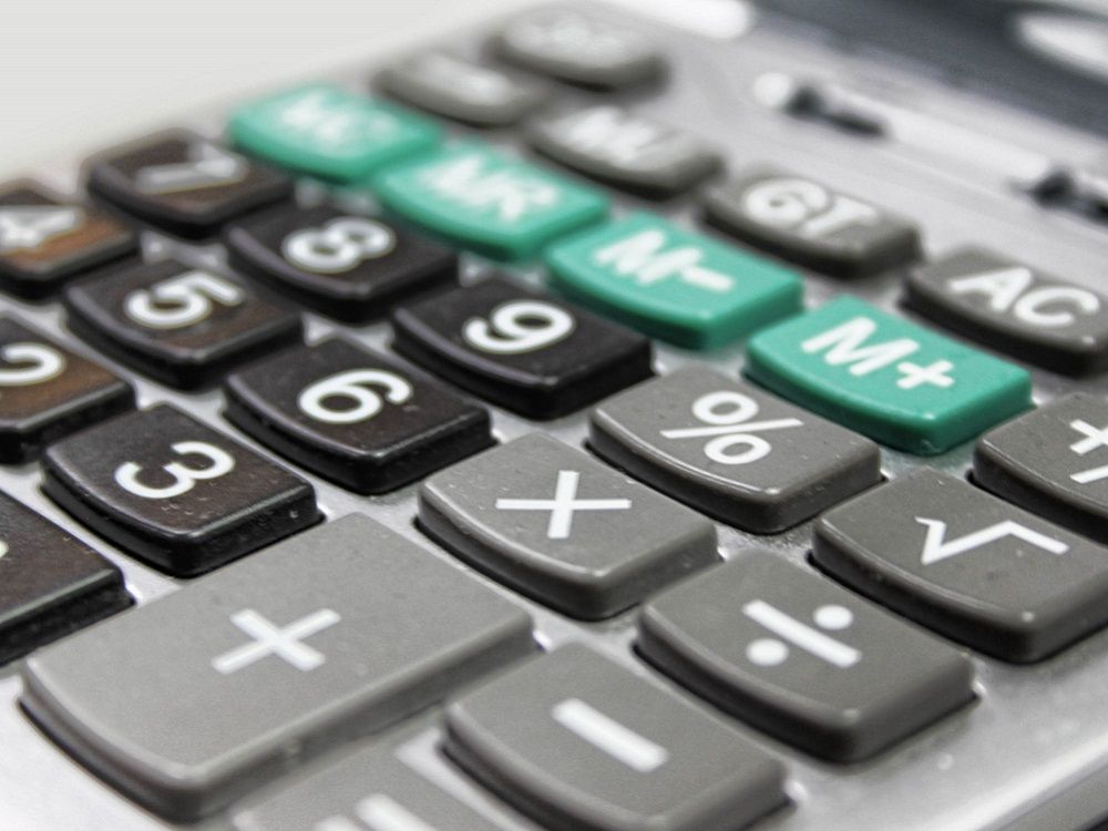 NextAiuk's tweet photo. Five best calculator apps for Tizen smartphones - Tizen Experts https://t.co/SOyFISLnmq #Tizen #TizenApp #Smartphone https://t.co/Q9uyyoiRJK
