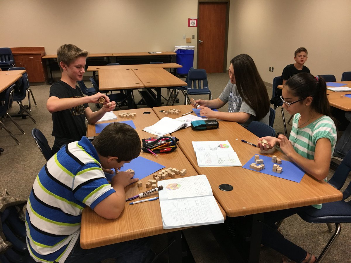 fjhpltw's tweet photo. Puzzle cubes! Challenge to build.... https://t.co/gFFeeZgY1i