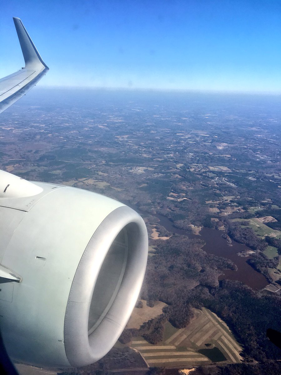 JamieForbes90's tweet photo. Thank you @AmericanAir for a great flight from Chicago to Raleigh. See you again on Sunday #AmericanView #travel #BornWithASuitcaseInMyHand https://t.co/odCp9KozNy