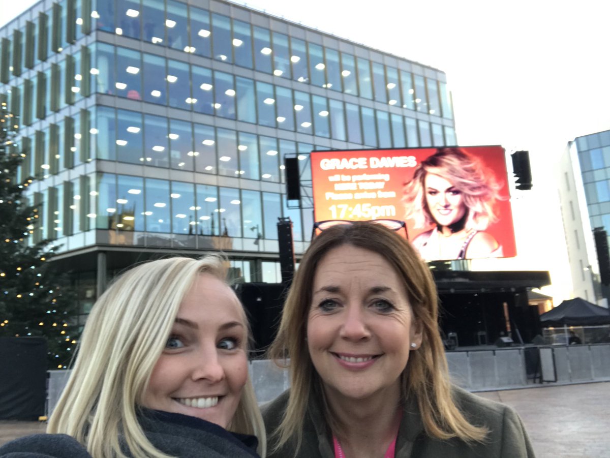 Amy_H_CM's tweet image. Blackburn’s already bouncing in preparation for @gracedavies &amp;amp; @MrsSOsbourne tonight! Get along to @CQBlackburn from 5.45! #GraceHasTheXFactor