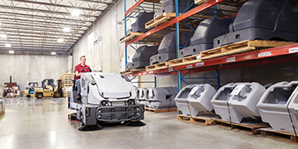 AdvanceUS's tweet photo. With dedicated sweeping and scrubbing functions, the new CS7010™ delivers one-pass cleaning power. Learn more: https://t.co/YuzOB4SmC9 https://t.co/2Venzf4lhy