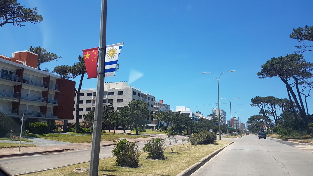 BureauPunta's tweet photo. NI HAO!
BIENVENIDOS!
WELCOME!
BEM-VINDOS!
@MaldonadoUY @puntamunicipio @Uruguay_Natural @UruguayXXI #ChinaLAC2017 #puntaunido #punta365 #turismo #eventos #congresos https://t.co/sCvBy1vjtE