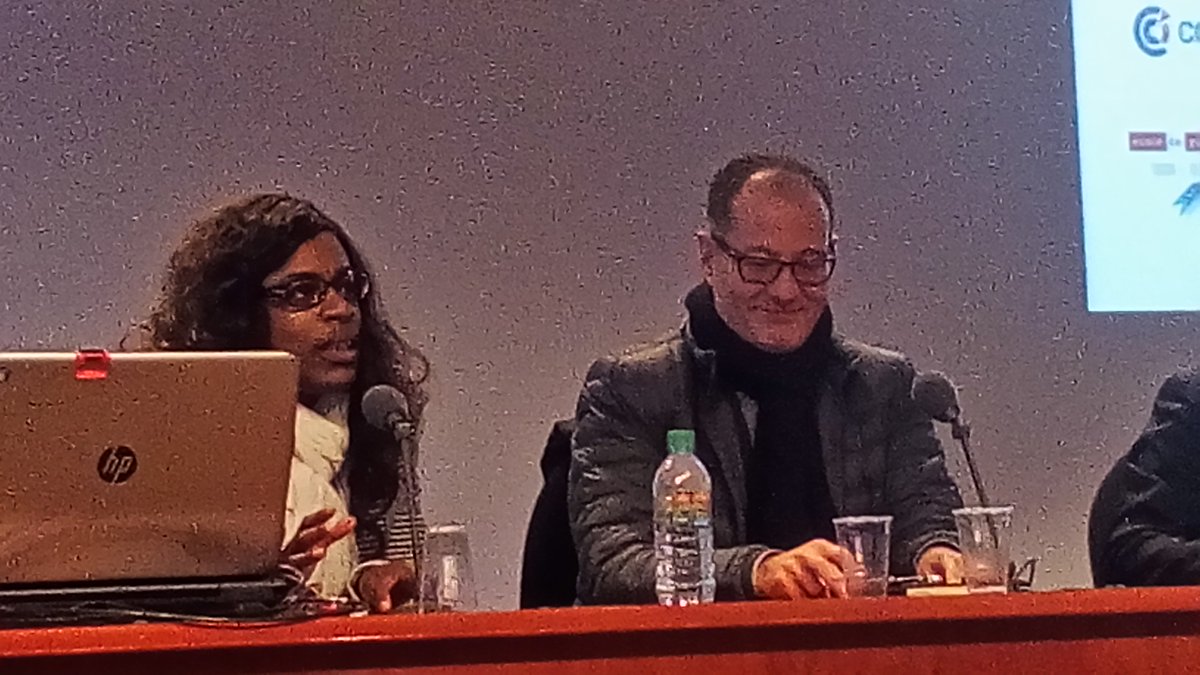 Alain_Khemili's tweet photo. "Il faut peut-être réfléchir à une forme de protectionnisme collaboratif" Nina Quelenis @PoleIAR #RPIES table ronde sur le produire en France enjeu d'#intelligenceeconomique https://t.co/1jlsFGbZKc