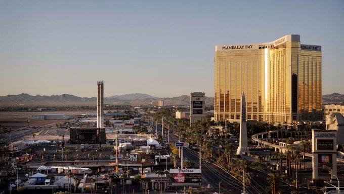 Hotel, concert promoters sued by 450 victims of Las Vegas massacre #las_vegas https://t.co/nHiuyYp5qK<a href="/tag/las_vegas"class="tags"><span>#las_vegas</span></a>