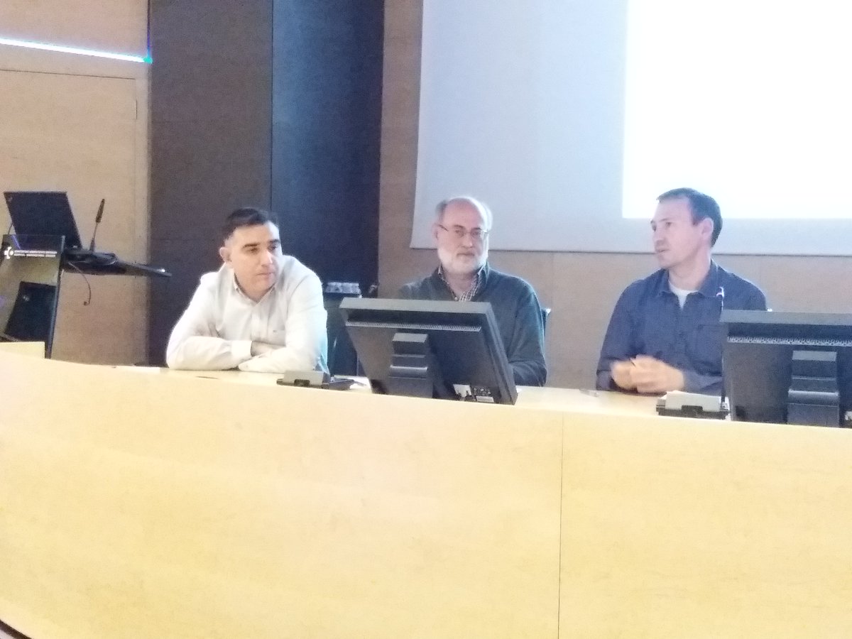 Proteomics_CNB's tweet photo. Gracias a nuestro patrocinador @bruker @BrukerMassSpec. Francesc Márquez participando en la mesa redonda de #VIIIRCPC en @biocrucesHRI @CICbioGUNE @upvehu https://t.co/ea27e9ZaqI