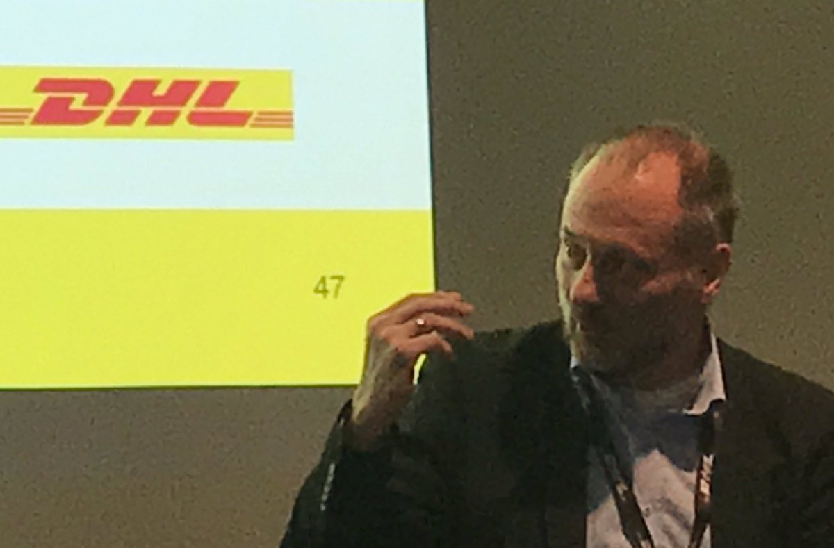 DeutschePostDHL's tweet photo. @nvidia @nvidiadrive Jörg Krall explains AI in mobility #DHL_auto #Automotive #Innovation Conference 2017 https://t.co/jT4H5sF3Z1