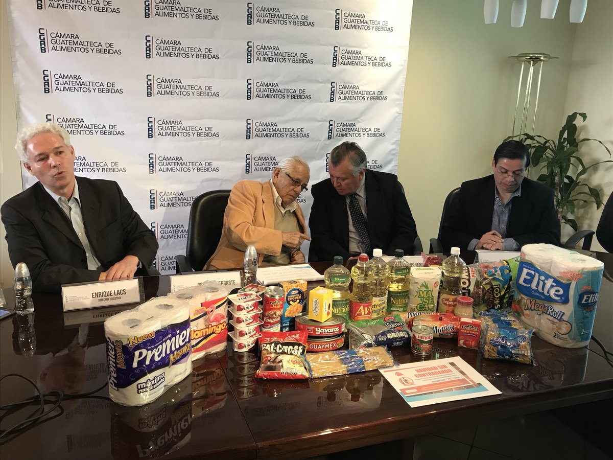 guateavanza's tweet photo. El director ejecutivo de CAB exige a las autoridades especialmente a la @SATGT que haga más operativos para que haya una navidad sin contrabando por el daño que se hace a las empresas es alto y el daño a la población es mayor. https://t.co/FN2gp2RP4J