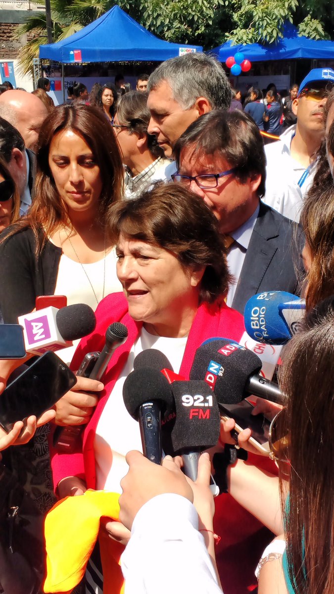 PromocionMSalud's tweet photo. Un gran paso para la #Promociondesalud: Aumenta en una hora diaria la #actividadfisica en los establecimientos educacionales! @Mineduc @MindepChile @jaimeburrows #activate! https://t.co/Duck4O7uOp