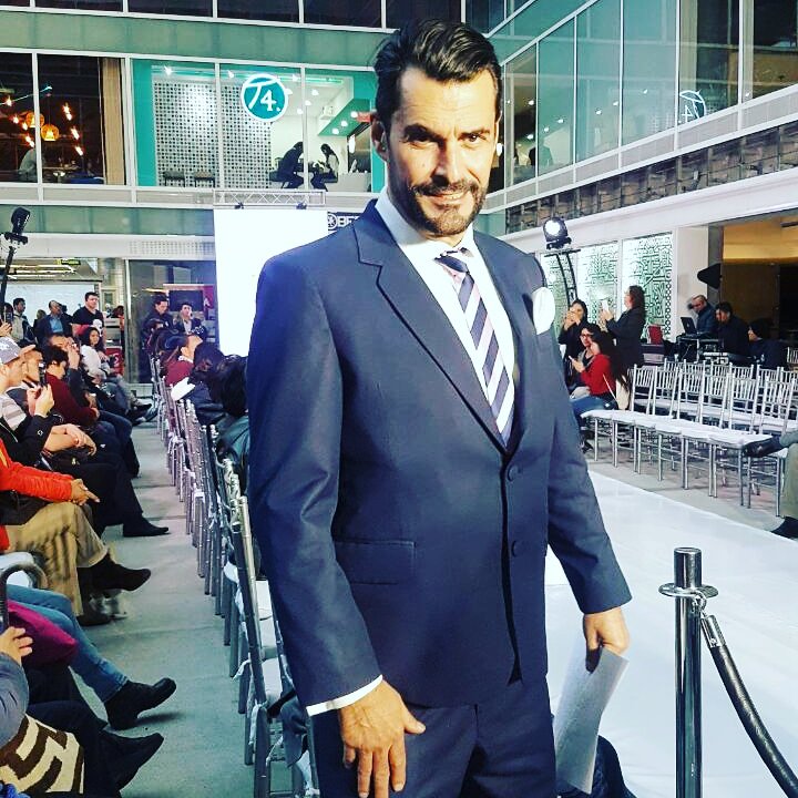 rafataibo's tweet photo. ¿Nos vemos? 
Te espero hoy miércoles y mañana jueves en el centro comercial del nuevo edificio Bacatá, tendremos música, modelos, juegos, concursos... Todo con motivo del FASHION WEEK. 
Allá nós vemos, desde las 4 pm!!! 
#CIFWEEK https://t.co/Bswl50MCHx