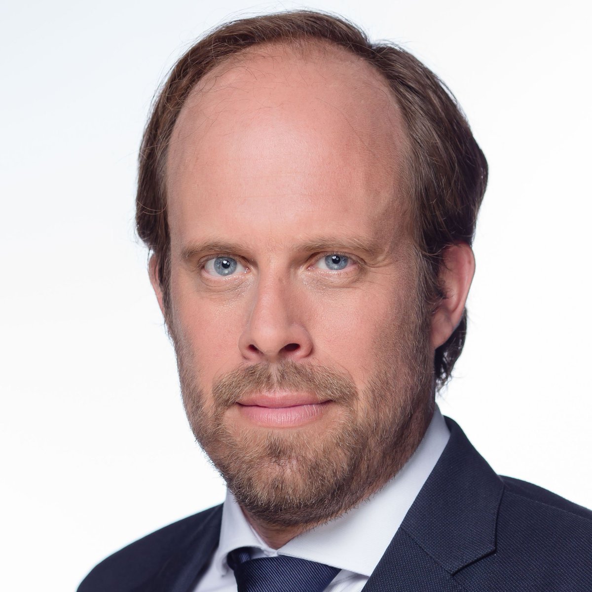 Führungsspitze umgebaut: Daniel von Busse (Foto) und Pascal Damm steigen in die Sport1-Geschäftsleitung auf kress.de/news/detail/be…