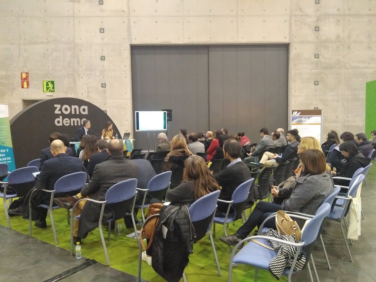 KirisamaCOM's tweet photo. @Facsa_es con el curso del agua, acerca a los escolares el proceso del ciclo del agua. #Efiaqua17 https://t.co/gOk9Q1wL0D