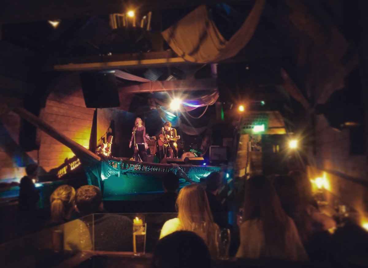 LighthouseSesh's tweet photo. Can't get over what an unbelievable crowd we had in Lighthouse Sessions in @bowerydublin last night! https://t.co/PDrsIeQWXK