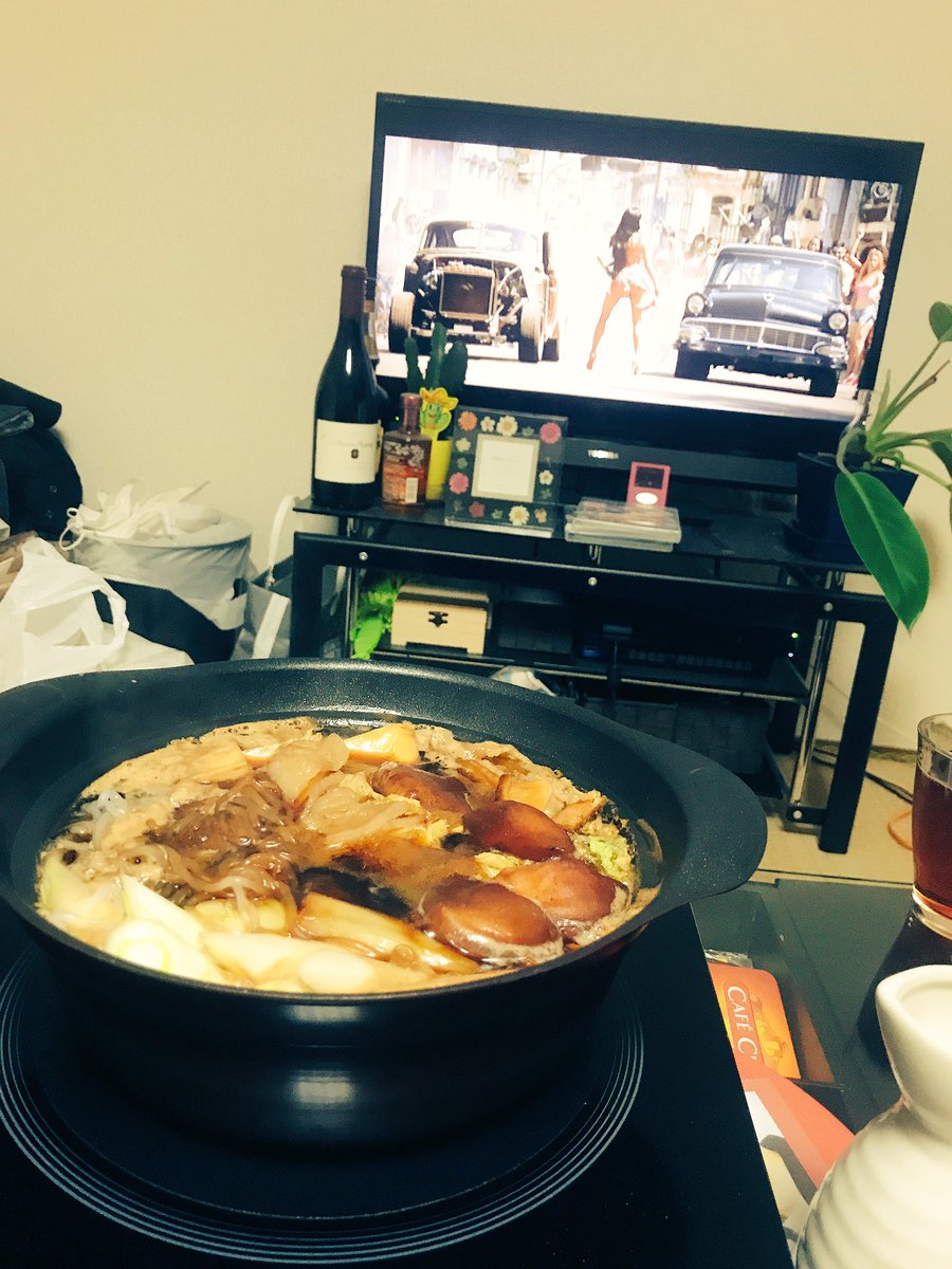 kc2_xxxx's tweet photo. 昨日給料日やったけ
今日は彼女とワイスピ観ながら
すき焼き(￣∀￣) https://t.co/4hfG68HWrW