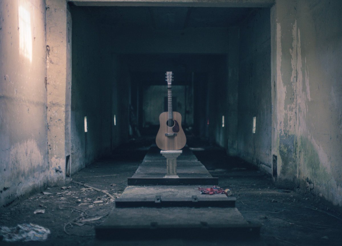 Antara perkara yang sama
Berkemendang jasad menggigir
#faharasat