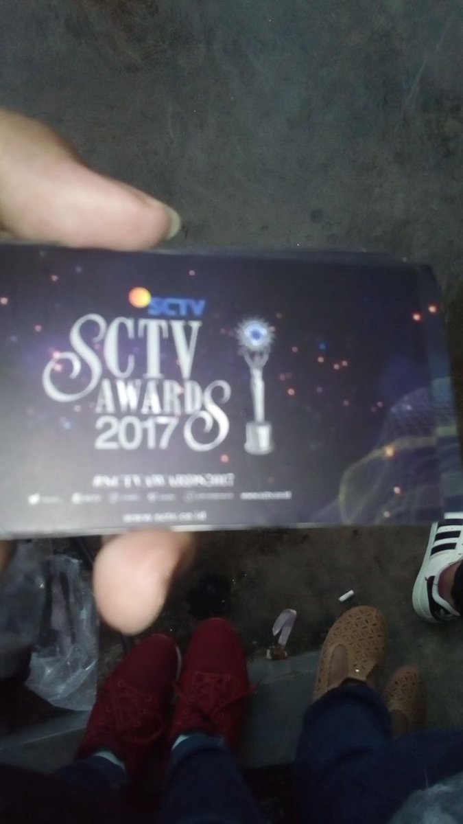 Puzie6's tweet photo. #AliandoAtSCTVAwards https://t.co/ujNkDLjKd8