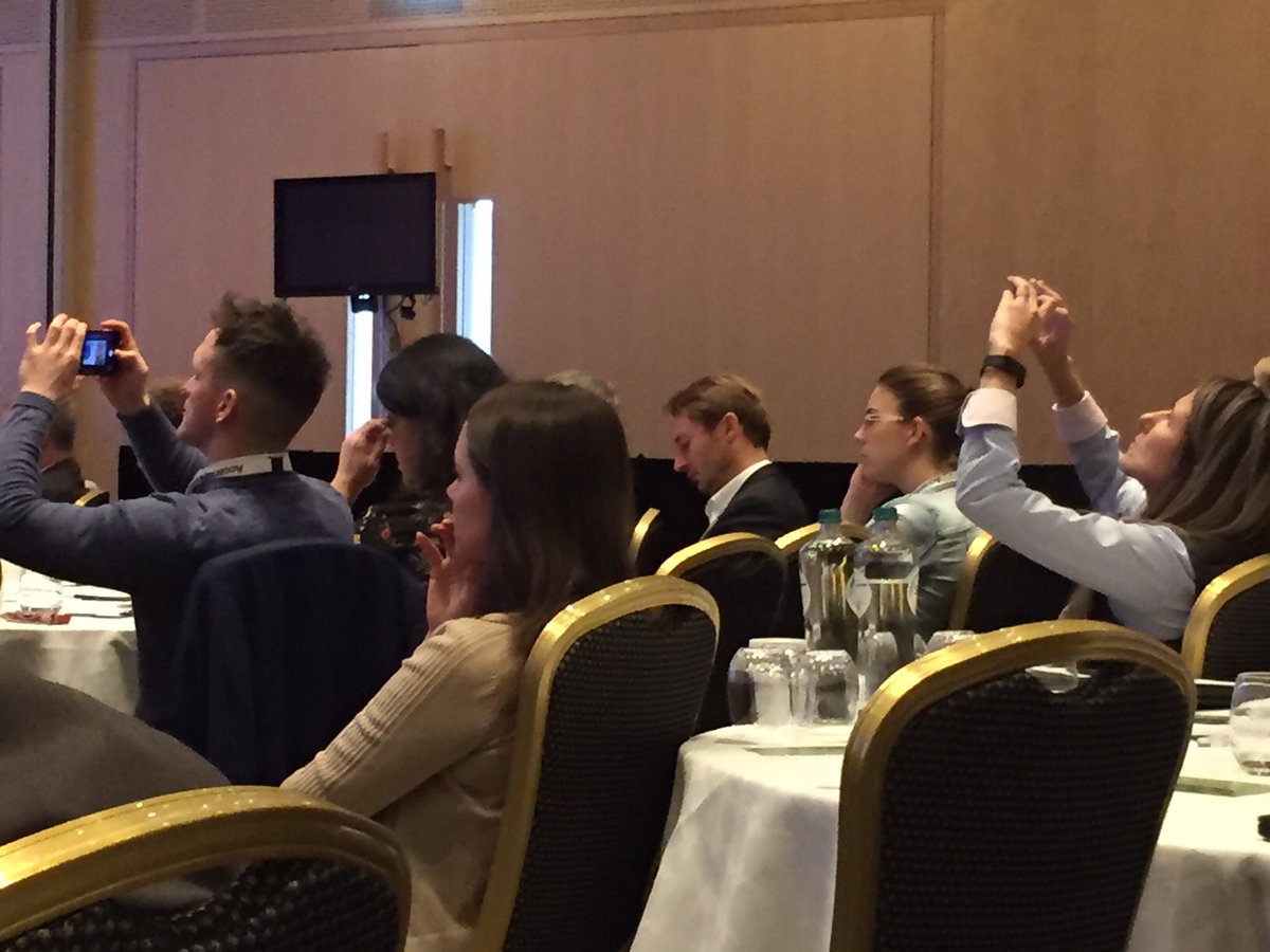 runtil's tweet image. Can you measure the success of your presentation based on how many in the audience are taking pictures of your slides? :) @B2BOnlineEu