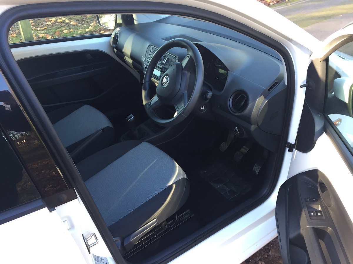 CardiffcarsCom's tweet photo. 2015 Skoda citi go - 1.0 SE
£5250 or just £99 a month.
#cardiffcars #carsforsale #cardiff #cardealer #carsales #skoda https://t.co/JdhnIGrVCr