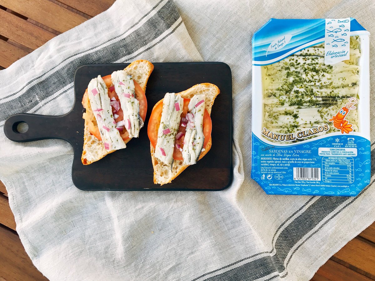 sea_delight's tweet photo. ¡Tú también puedes preparar las #tostadas más impresionantes con un poco de #tomate y nuestras #deliciosas #Sardinas #ManuelClaros! #SeaDelight 
-
You can also prepare the most amazing #toasts with just a little bit of #tomato and our #delicious Manuel Claros #Sardines! https://t.co/uZ83MhHd6h