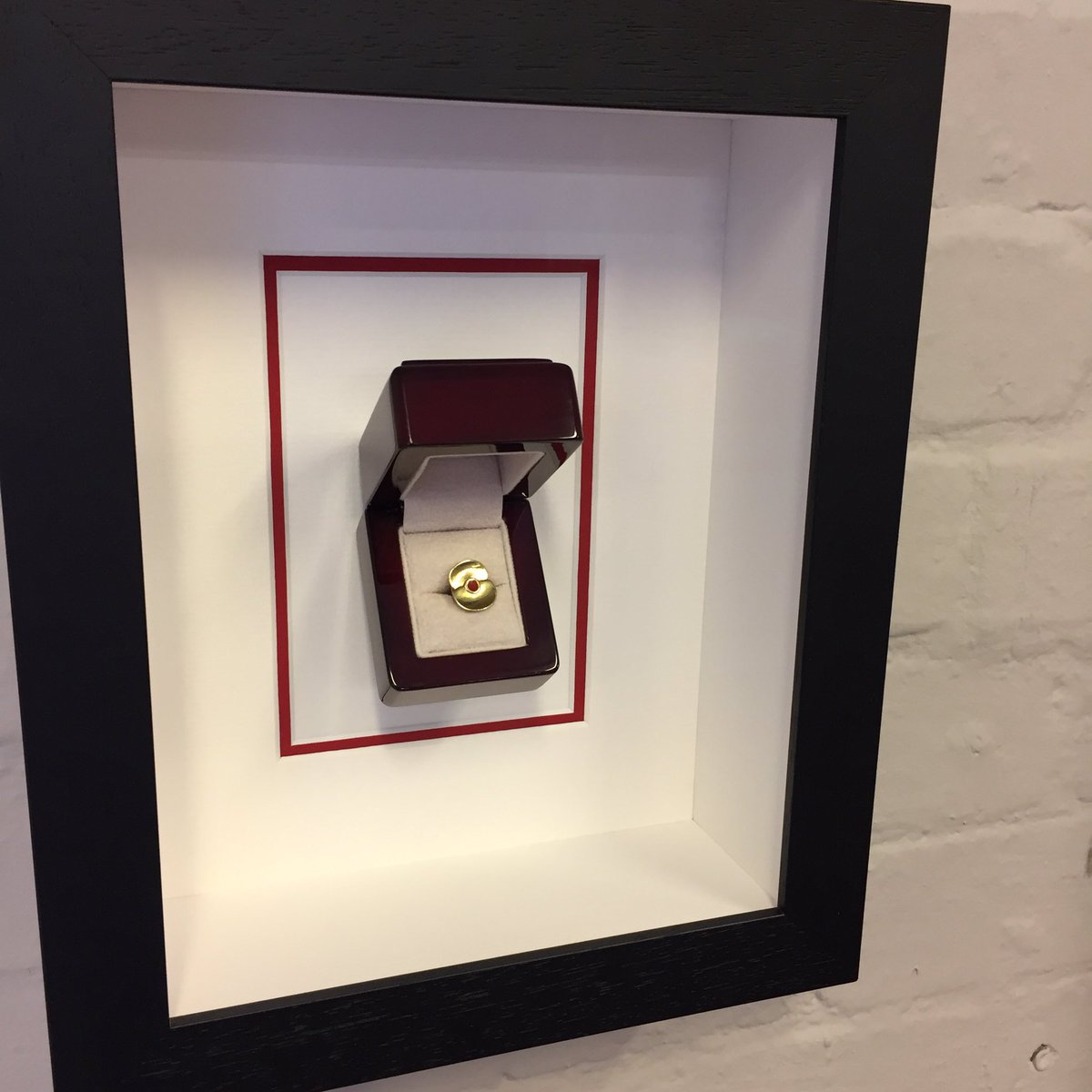 NorwichFraming's tweet photo. There is still plenty of time for Christmas framing. War medals and aviation related items make beautiful, sentimental gifts and a lovely way to remember those who gave their yesterday for our today. https://t.co/DPKQVF3Ucb