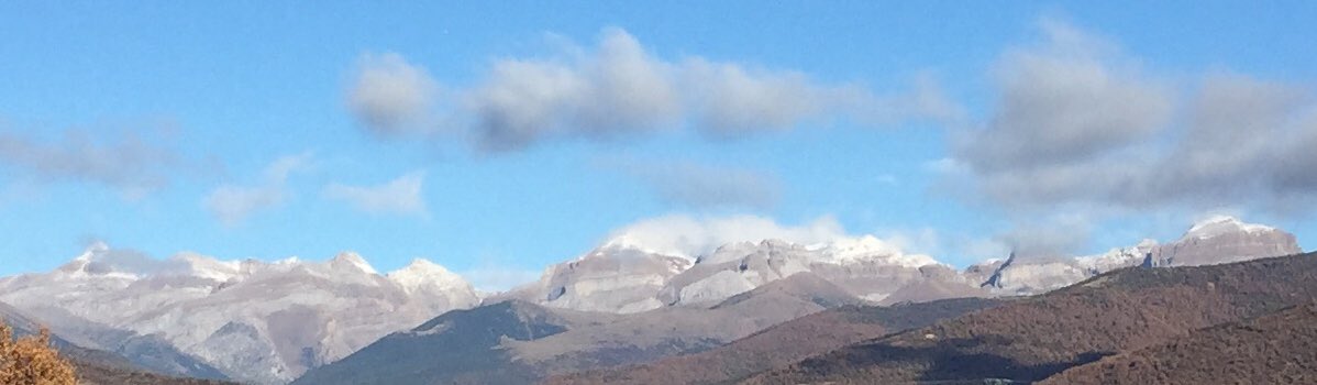 baldito_'s tweet photo. ¿Será capaz la próxima Nortada de alcanzar sierras tan al Sur de la divisoria? Veremos... 
#Collarada #Partacua #Telera #Sabocos #Tendeñera https://t.co/Qb0Z4h8c4n
