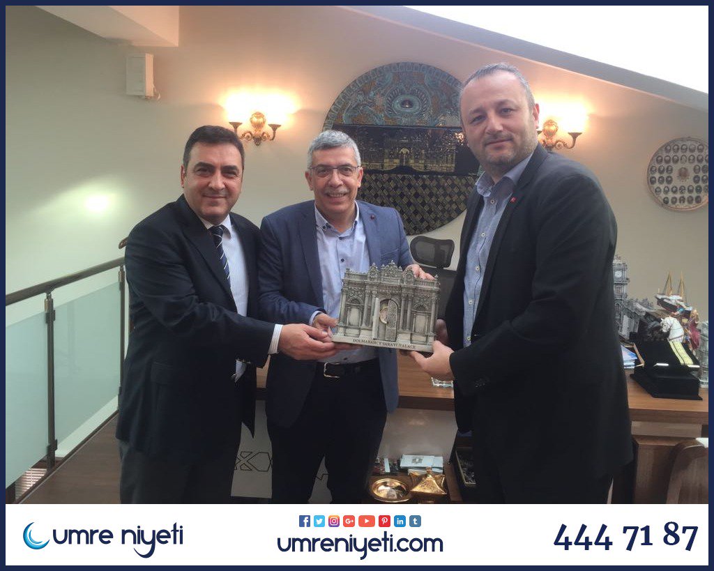 UmreNiyeti's tweet photo. Son umre ziyaretinde bizi tercih eden Milli Saraylar'dan Sn. @KahramanGuvendi, kurumumuza teşekkürlerini iletti.
#UmreNiyeti #HFDGroup #HFDTurizm https://t.co/ctAOUY1wiC